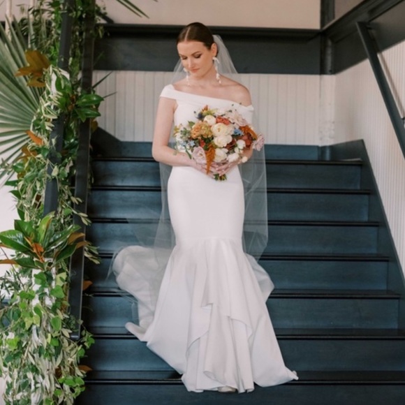 Sara Gabriel Malia Wedding Veil - 90” - Picture 1 of 8